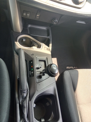 Toyota RAV4 2.5 Le At