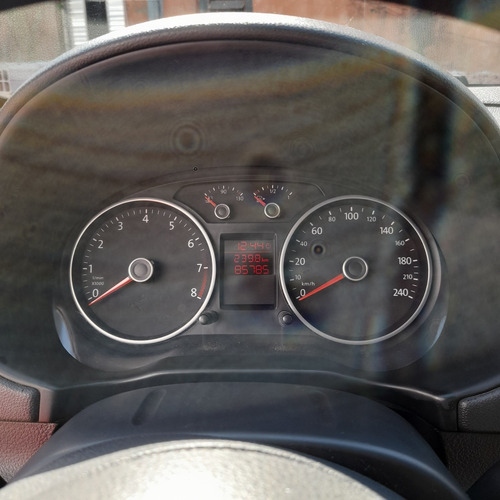 Imagem 8 de 8 de Volkswagen Gol 2014 1.6 City Total Flex 5p
