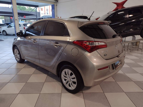 Hyundai Hb20 1.0 Comfort Plus 12v Flex 4p Manual