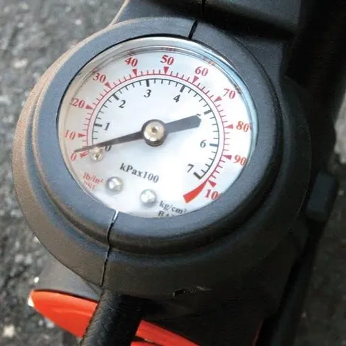 Viair 85p - Kit De Compresor De Puerto Enchufable Portátil,