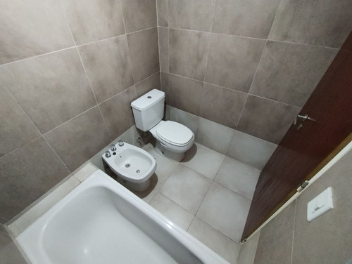 Alquiler Monoambiente Balcón V Luro Amenities