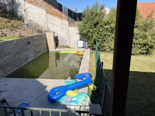 Casa En Venta De 3 Dorm. En La Florida