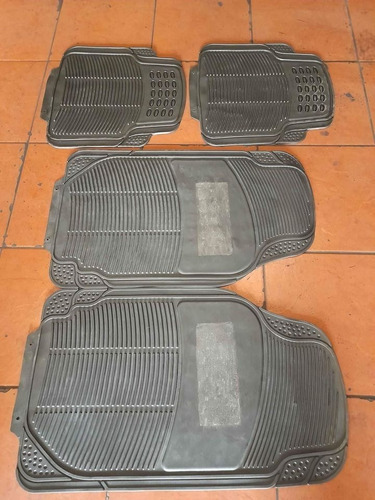 Imagen 8 de 9 de Alfombra Hule Para Carro ¢9.800