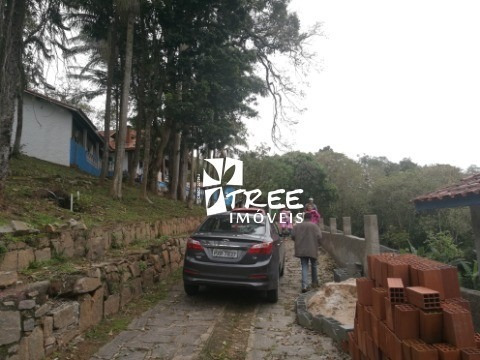 Imagem 4 de 23 de Venda- Chacara-aruja- Excelente Imóvel Com Aproximadamente A/t 3.750m², Distribuídos Em 3 Casas, Casa 1 Tem 2 Dormitórios, Sala, Cozinha, Wc(baixo - Ch00073 - 33146802