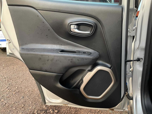 Imagem 2 de 9 de Jogo De Forros De Portas Em Couro Jeep Renegade
