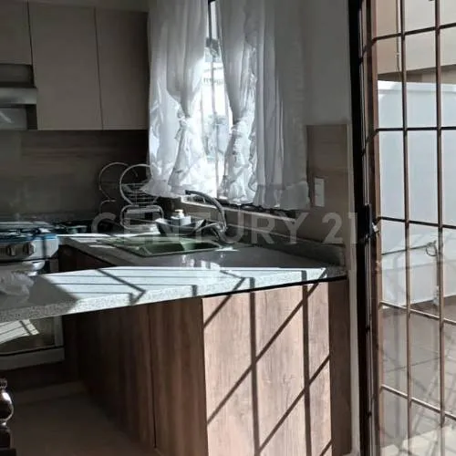 Casa En Renta Al Sur En Residencial Lucerna