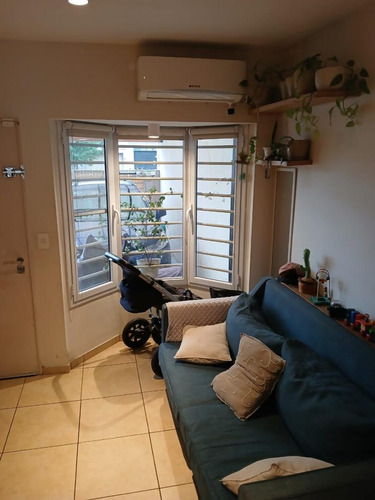 En Venta En Caseros Hermoso Duplex De 3 Ambientes 2 Baños Cochera Patio. F: 10301