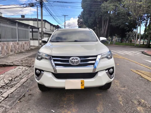 Toyota Fortuner 2.8l
