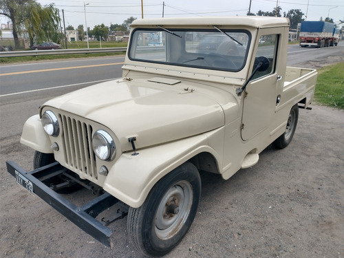 Imagen 3 de 14 de Jeep Ika