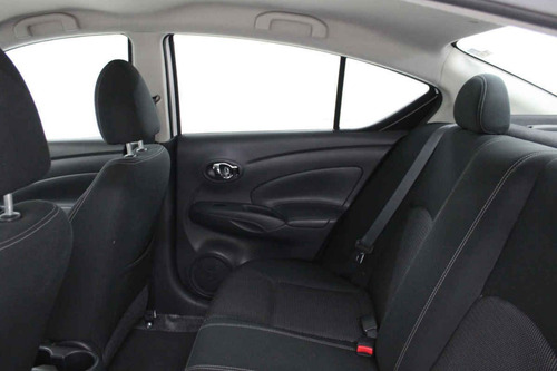 Imagen 11 de 15 de Nissan Versa 2017 4 Cilindros