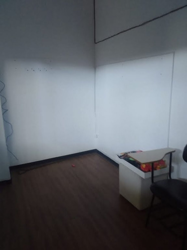 Imagem 12 de 15 de Galpão Para Aluguel, 450.0m² - 1922