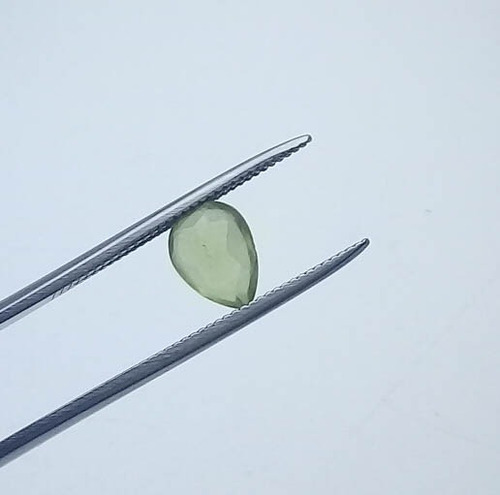 Peridoto 0.830 Cts Gota 6x5 Mm Pedra Preciosa A Verde Translucido Cor Forte Pedra Preciosa Extra Da Bahia Garantia Eterna