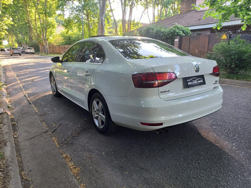 Volkswagen Vento 1.4 Highline 150cv At
