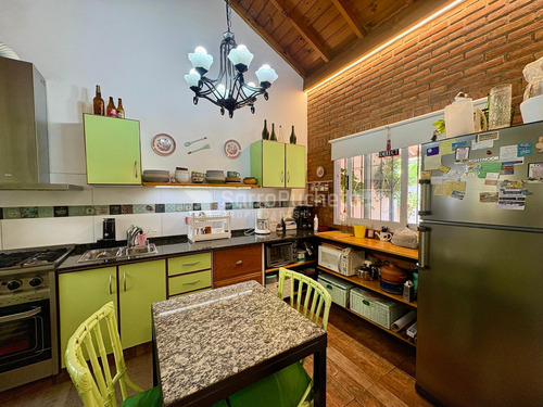 Venta Casa 4 Ambientes En Haedo