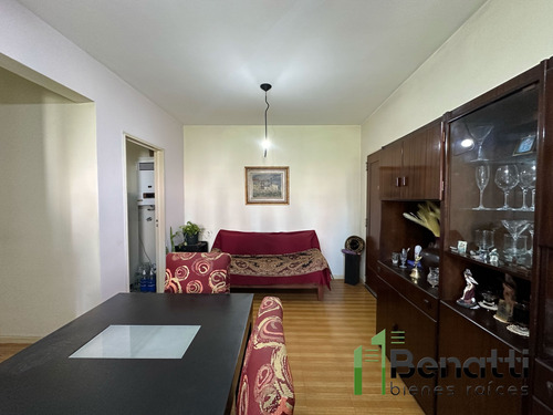 Departamento 3 Ambientes. Excelente Ubicacion