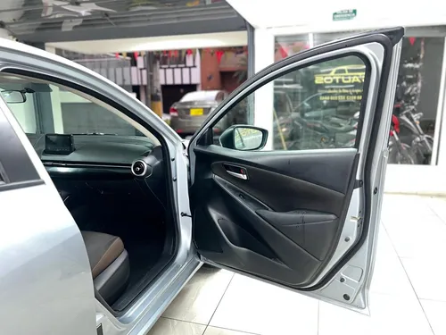 Mazda 2 Touring AT 2022