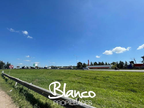 Imagen 23 de 24 de Blanco Propiedades - Excelente Oficina En Gran Ubicación Dentro De Edificio Agora Ii - Pilar
