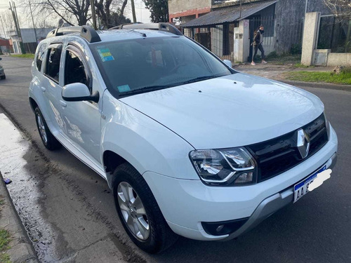 Imagen 3 de 17 de Renault Duster 2017 1.6 Ph2 4x2 Privilege 110cv