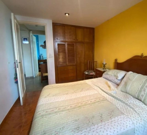 Casa En Venta - 2 Dormitorios 2 Baños - 398,36mts2 - San Antonio De Padua, Merlo