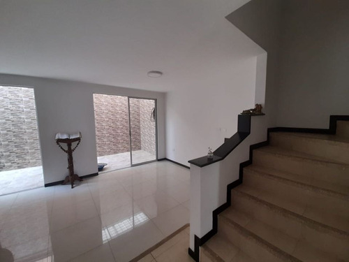 Barrio Versalles - Casa Esquinera En Venta Palmira Valle