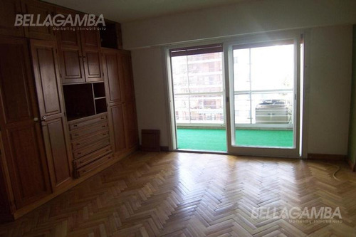 Imagen 7 de 19 de Piso En Recoleta 4 Ambientes Con Dependencia Y Cochera
