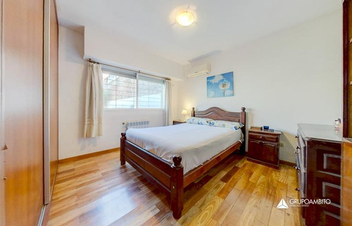 Venta Casa 3 Dormitorios Jardín Cochera. Calidad A Mts. De Centro Comercial San Martin 4300 Rosario
