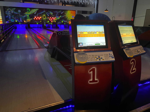 Imagem 1 de 5 de Pista De Boliche Usada