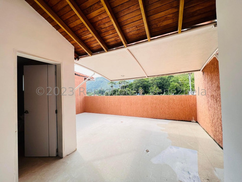 Casa Townhouse En Venta De 4 Niveles En Cantarrana Cocina Empotrada Piso De Mármol Parrillera Seguridad Nela 24-8827