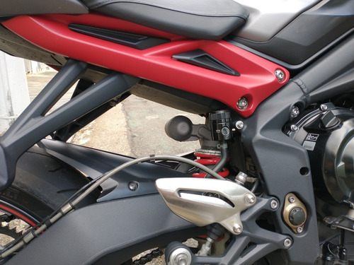 Triumph Street Triple 675r - 675 R