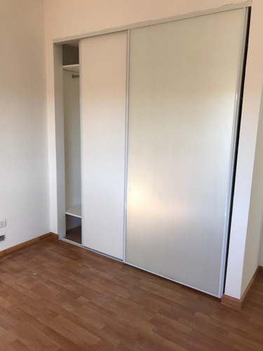 Imagen 8 de 10 de Impecable Departamento 2 Ambientes Apto Profeccional