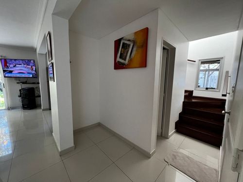 Casa En Venta 4 Amb. C/ Pileta Bº Don Cagiano Ituzaingo