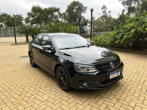 Volkswagen Jetta 2.0 Tsi Highline 4p