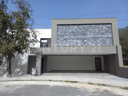 Casa En Venta En Las Caleras Privada Residencial