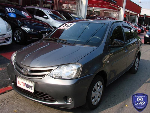 Etios 1.5 X Sedan 2014 - 49.000km