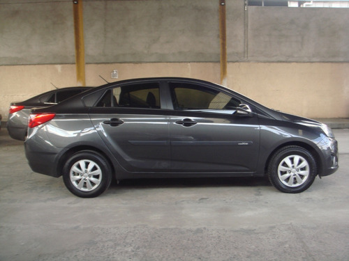 Imagem 7 de 12 de Hyundai Hb20s 14/15 Mt 112 Km