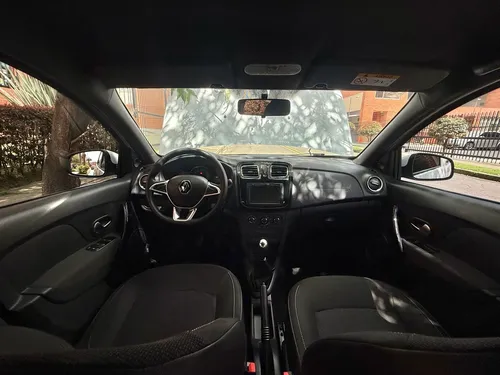 Renault Logan Life + Plus MT