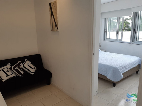 Imagen 7 de 15 de Vendo Apartamento 1 Dormitorio, Edificio Con Servicios, En Roosevelt, Punta Del Este. - Punta Del Este Roosevelt