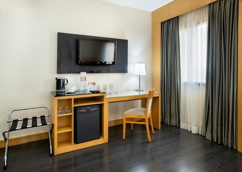 Imagem 4 de 15 de Flat No Itaim, Prox A Av. 9 De Julho, Faria Lima E Sto Amaro - Sf29587