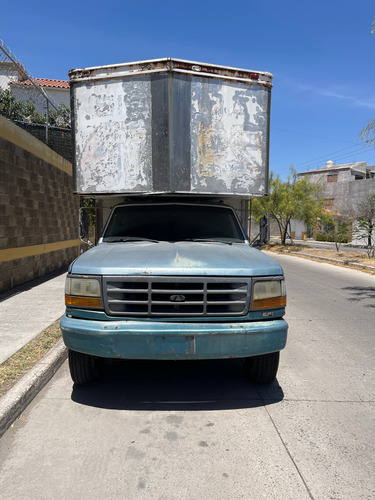 Camión Ford F350, Con Caja Grande Y Chasis Alargado
