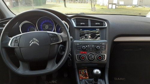 Imagen 6 de 7 de Citroën C4 Lounge 2015 1.6 Tendence Hdi 115cv Am16
