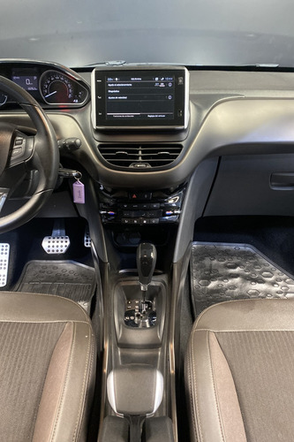 Peugeot 2008 1.6 Feline Tip