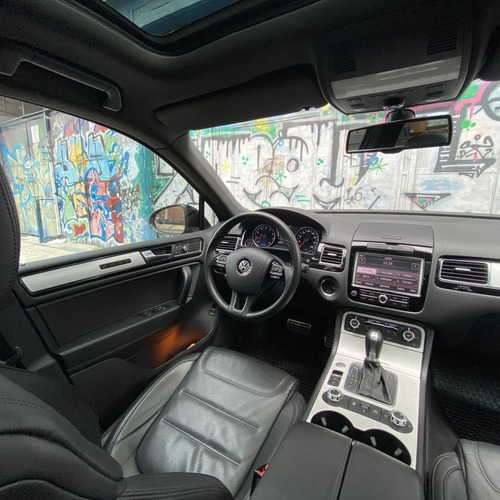 Volkswagen Touareg 4.2 V8 Fsi Premium Año 2011