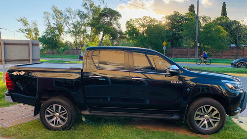 Toyota Hilux 2.8 Cd Srx 177cv 4x4 At 2017