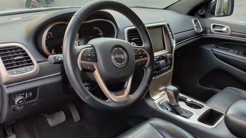 Imagen 11 de 15 de Jeep Grand Cherokee 2017 3.7 Limited Lujo 3.6 4x2 At