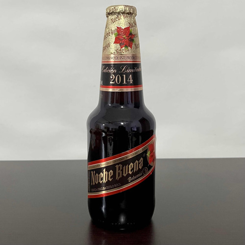1 Botella De Vidrio Cerveza Bohemia Noche Buena 2014 (Usado)