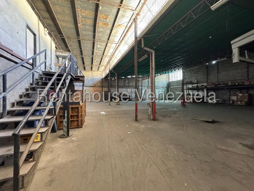Galpón En Venta En Parroquia San Pedro Ng 25-16107 Yg