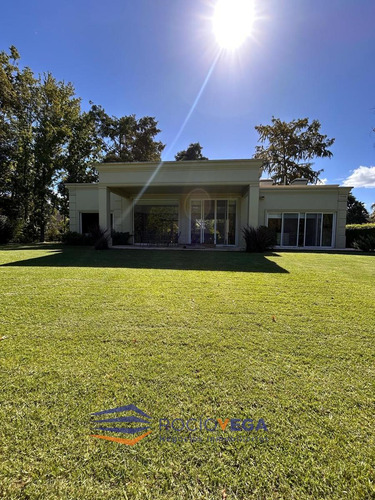 Casa En Venta En San Diego C.c