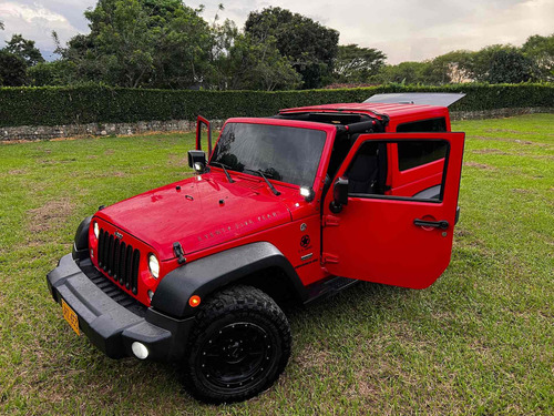 Imagen 14 de 18 de Jeep Wrangler 2016 3.6 Sport 75th Anniversary