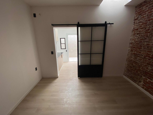 Apartamento Monoambientes En Alquiler Tres Cruces // Cordon