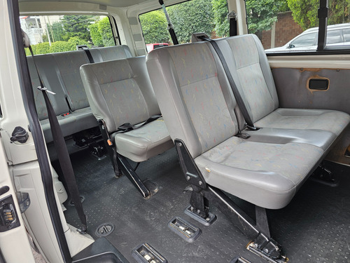 Volkswagen Eurovan 2.5 Minivan 5vel Diesel Aa Mt